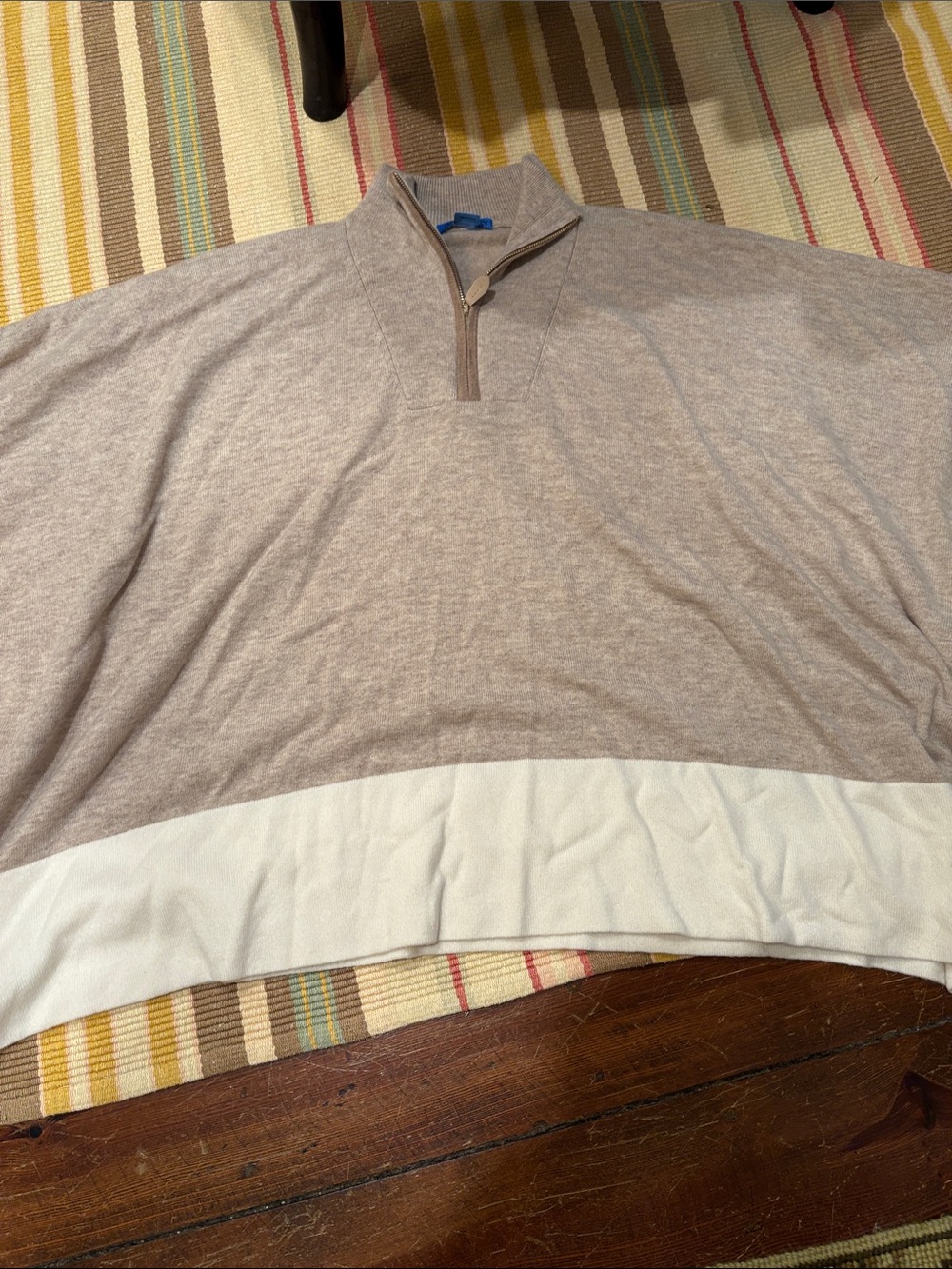 J McLaughlin Wool and Cashmere One Size Poncho